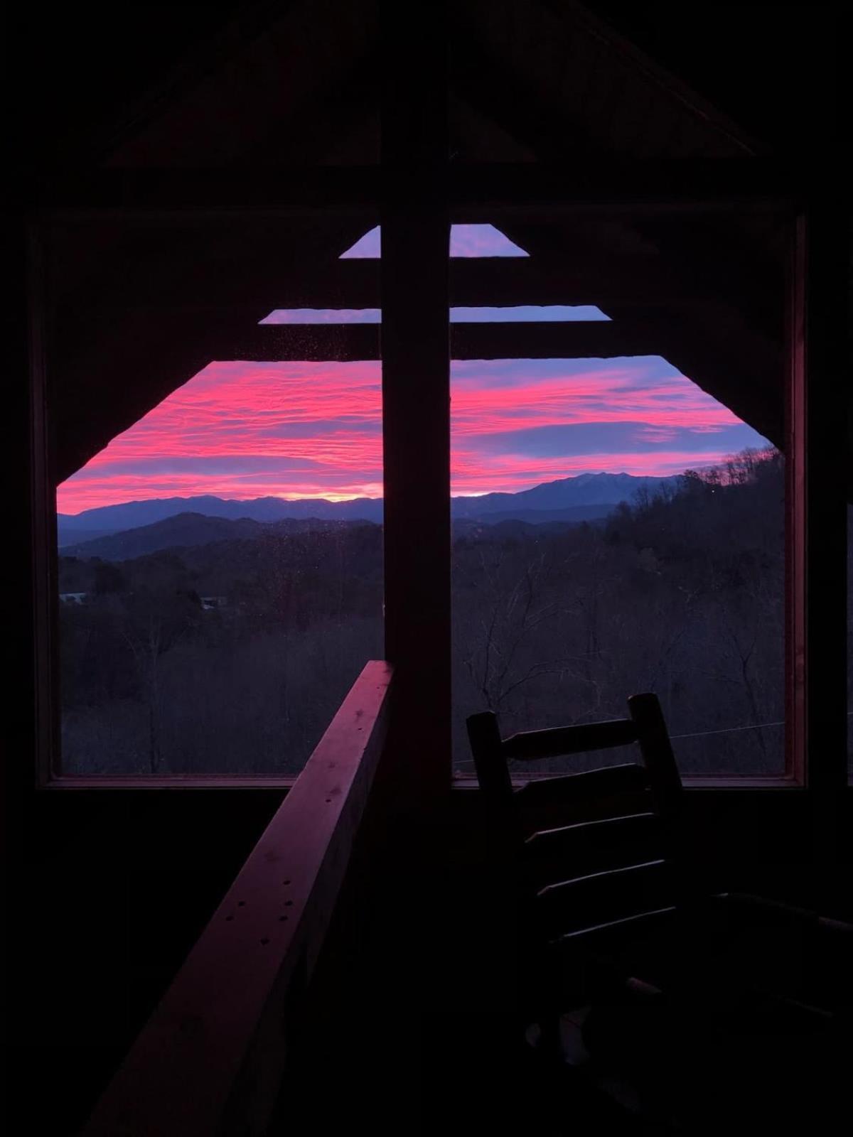 View! Private! Hot Tub,Pool Table,Fireplace,Relax! Sevierville Exteriör bild