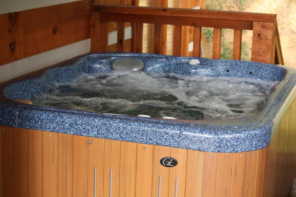 View! Private! Hot Tub,Pool Table,Fireplace,Relax! Sevierville Exteriör bild